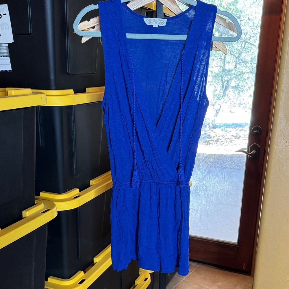 Pink Rose Vibrant Blue Sleeveless Romper Size Small